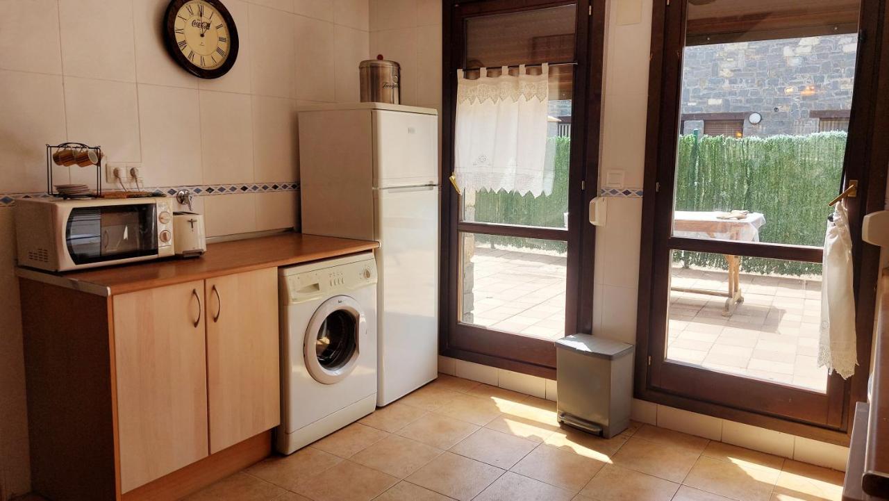 Apartamentos Castiello De Jaca 3000 Buitenkant foto
